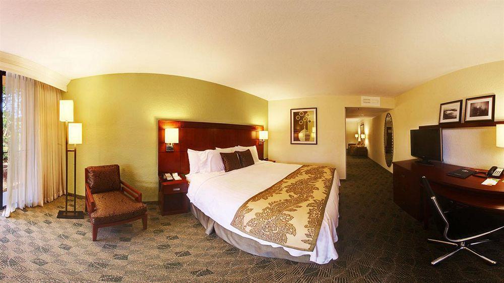 Courtyard By Marriott Bradenton Sarasota/Riverfront מראה חיצוני תמונה