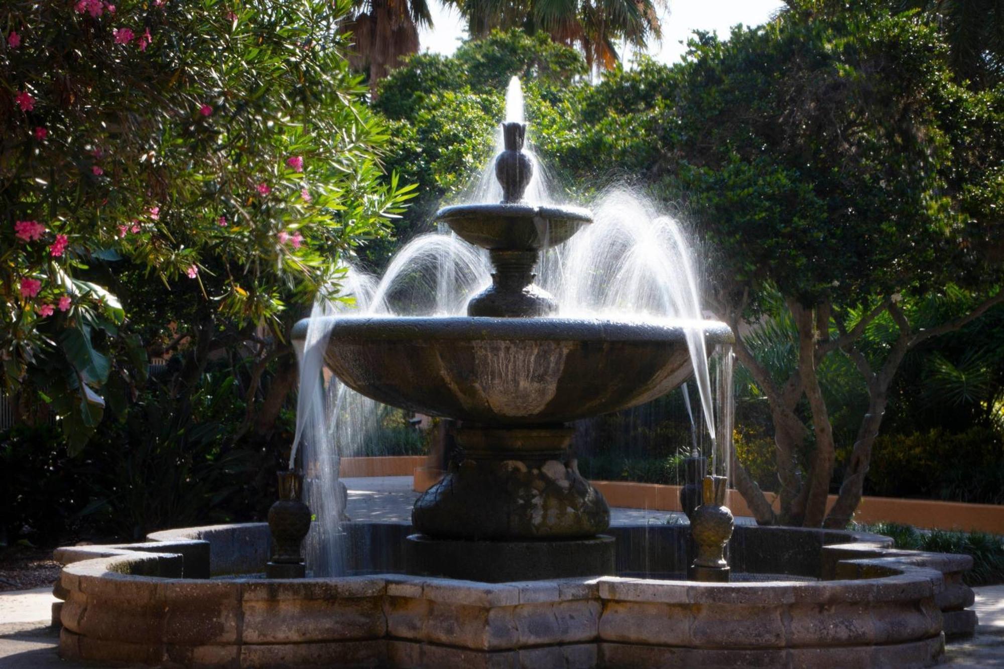 Courtyard By Marriott Bradenton Sarasota/Riverfront מראה חיצוני תמונה