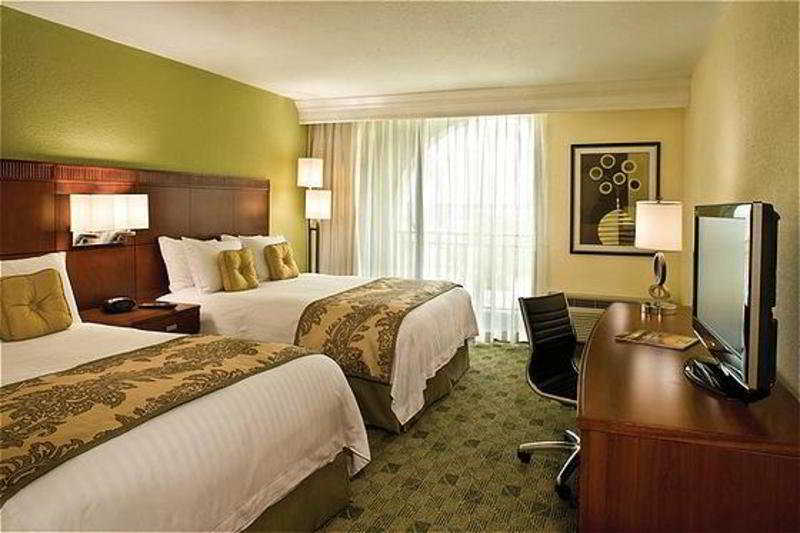 Courtyard By Marriott Bradenton Sarasota/Riverfront מראה חיצוני תמונה